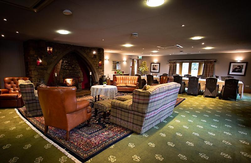 קלית'רו Gibbon Bridge Hotel מראה חיצוני תמונה